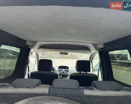 Белый Рено Кенгу, объемом двигателя 1.46 л и пробегом 290 тыс. км за 5999 $, фото 31 на Automoto.ua