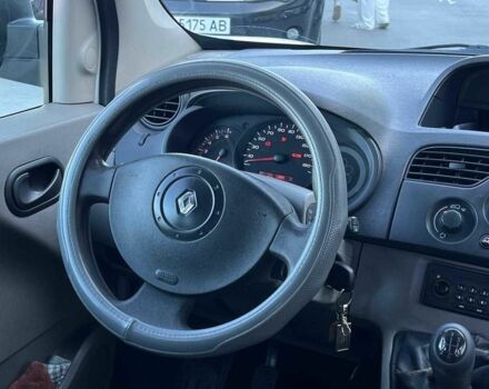 Белый Рено Кенгу, объемом двигателя 1.5 л и пробегом 301 тыс. км за 6190 $, фото 19 на Automoto.ua