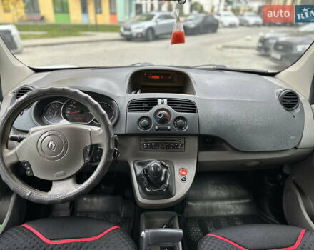 Рено Кенгу 2010 в Львове на Automoto.ua Белый Рено Кенгу, объемом двигателя 1.46 л и пробегом 320 тыс. км за 5500 $, фото 29 на Automoto.ua