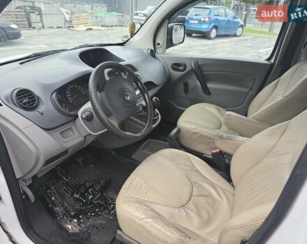 Белый Рено Кенгу, объемом двигателя 1.46 л и пробегом 263 тыс. км за 5900 $, фото 8 на Automoto.ua