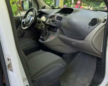 Белый Рено Кенгу, объемом двигателя 1.5 л и пробегом 325 тыс. км за 4000 $, фото 7 на Automoto.ua