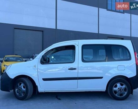 Белый Рено Кенгу, объемом двигателя 1.5 л и пробегом 301 тыс. км за 6290 $, фото 11 на Automoto.ua