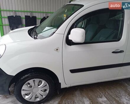 Белый Рено Кенгу, объемом двигателя 1.5 л и пробегом 327 тыс. км за 6500 $, фото 19 на Automoto.ua