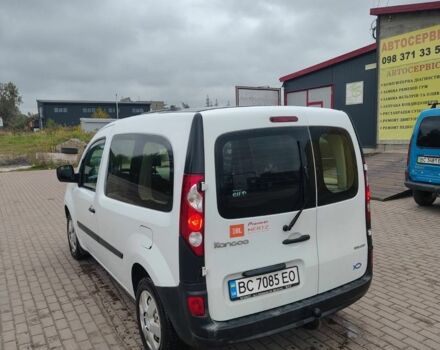 Рено Кєнгу 2010 у Новояворівськ на Automoto.ua Білий Рено Кєнгу, об'ємом двигуна 1.5 л та пробігом 258 тис. км за 6000 $, фото 1 на Automoto.ua