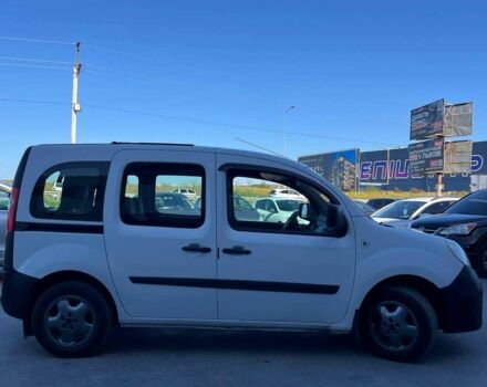 Белый Рено Кенгу, объемом двигателя 1.5 л и пробегом 301 тыс. км за 6190 $, фото 3 на Automoto.ua