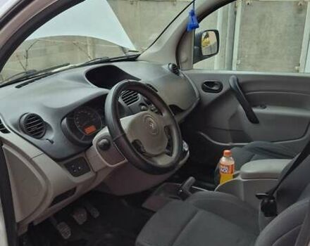 Білий Рено Кєнгу, об'ємом двигуна 1.5 л та пробігом 334 тис. км за 5500 $, фото 8 на Automoto.ua