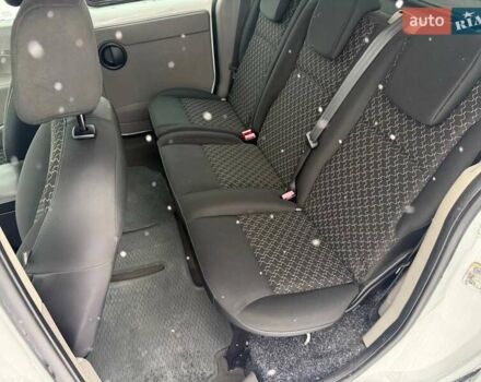 Білий Рено Кєнгу, об'ємом двигуна 1.5 л та пробігом 107 тис. км за 6200 $, фото 13 на Automoto.ua