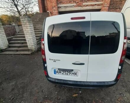 Белый Рено Кенгу, объемом двигателя 1.46 л и пробегом 265 тыс. км за 5700 $, фото 3 на Automoto.ua