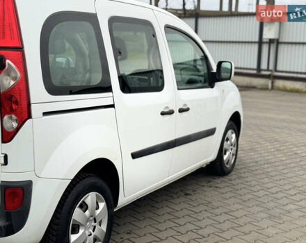 Білий Рено Кєнгу, об'ємом двигуна 1.5 л та пробігом 250 тис. км за 6850 $, фото 5 на Automoto.ua