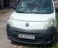 Белый Рено Кенгу, объемом двигателя 1.46 л и пробегом 240 тыс. км за 4900 $, фото 1 на Automoto.ua