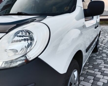 Белый Рено Кенгу, объемом двигателя 1.5 л и пробегом 271 тыс. км за 7299 $, фото 2 на Automoto.ua