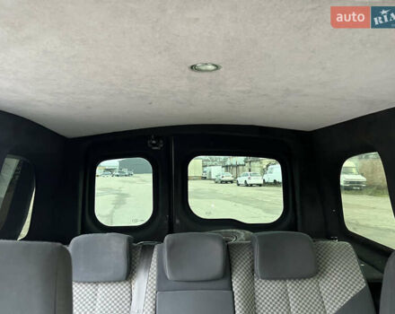 Белый Рено Кенгу, объемом двигателя 1.46 л и пробегом 290 тыс. км за 5999 $, фото 30 на Automoto.ua