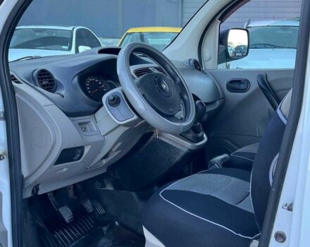 Белый Рено Кенгу, объемом двигателя 1.5 л и пробегом 301 тыс. км за 6190 $, фото 8 на Automoto.ua