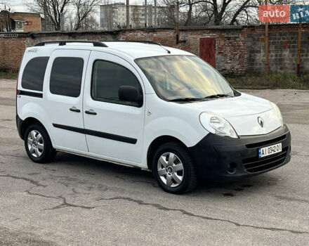 Белый Рено Кенгу, объемом двигателя 1.46 л и пробегом 290 тыс. км за 5999 $, фото 3 на Automoto.ua