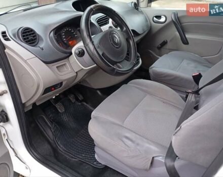 Белый Рено Кенгу, объемом двигателя 1.5 л и пробегом 327 тыс. км за 6500 $, фото 15 на Automoto.ua