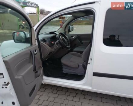 Белый Рено Кенгу, объемом двигателя 1.5 л и пробегом 327 тыс. км за 6500 $, фото 11 на Automoto.ua