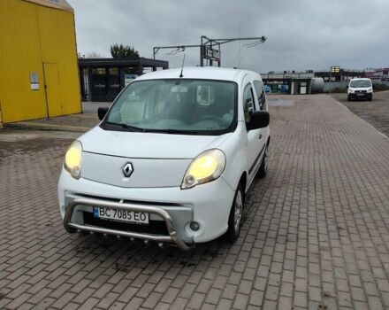 Рено Кєнгу 2010 у Новояворівськ на Automoto.ua Білий Рено Кєнгу, об'ємом двигуна 1.5 л та пробігом 258 тис. км за 6000 $, фото 3 на Automoto.ua