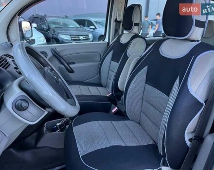 Белый Рено Кенгу, объемом двигателя 1.5 л и пробегом 301 тыс. км за 6290 $, фото 14 на Automoto.ua