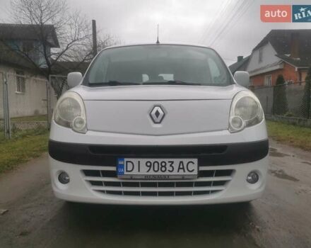 Белый Рено Кенгу, объемом двигателя 1.6 л и пробегом 151 тыс. км за 6000 $, фото 7 на Automoto.ua