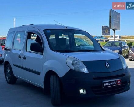 Белый Рено Кенгу, объемом двигателя 1.5 л и пробегом 301 тыс. км за 6290 $, фото 2 на Automoto.ua