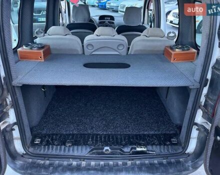 Белый Рено Кенгу, объемом двигателя 1.5 л и пробегом 301 тыс. км за 6290 $, фото 37 на Automoto.ua