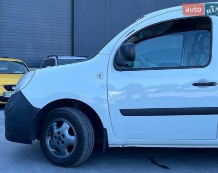 Белый Рено Кенгу, объемом двигателя 1.5 л и пробегом 301 тыс. км за 6290 $, фото 10 на Automoto.ua