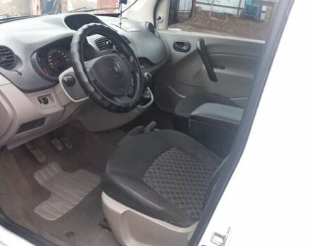 Білий Рено Кєнгу, об'ємом двигуна 1.6 л та пробігом 195 тис. км за 6000 $, фото 10 на Automoto.ua