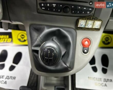 Белый Рено Кенгу, объемом двигателя 1.46 л и пробегом 181 тыс. км за 5500 $, фото 14 на Automoto.ua