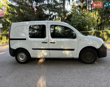 Білий Рено Кєнгу, об'ємом двигуна 1.46 л та пробігом 268 тис. км за 5500 $, фото 5 на Automoto.ua
