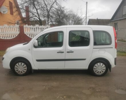 Белый Рено Кенгу, объемом двигателя 1.6 л и пробегом 151 тыс. км за 6000 $, фото 3 на Automoto.ua