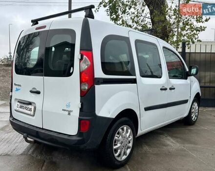 Білий Рено Кєнгу, об'ємом двигуна 1.6 л та пробігом 356 тис. км за 5990 $, фото 4 на Automoto.ua