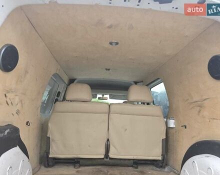 Белый Рено Кенгу, объемом двигателя 1.46 л и пробегом 263 тыс. км за 5900 $, фото 17 на Automoto.ua