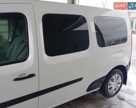 Белый Рено Кенгу, объемом двигателя 1.5 л и пробегом 327 тыс. км за 6500 $, фото 18 на Automoto.ua