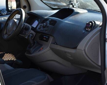 Белый Рено Кенгу, объемом двигателя 1.5 л и пробегом 191 тыс. км за 7499 $, фото 12 на Automoto.ua