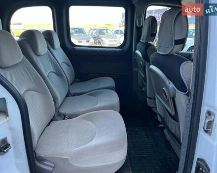 Белый Рено Кенгу, объемом двигателя 1.5 л и пробегом 301 тыс. км за 6290 $, фото 20 на Automoto.ua