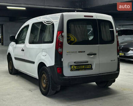 Белый Рено Кенгу, объемом двигателя 1.46 л и пробегом 181 тыс. км за 5500 $, фото 3 на Automoto.ua