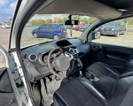 Белый Рено Кенгу, объемом двигателя 1.46 л и пробегом 290 тыс. км за 6999 $, фото 9 на Automoto.ua