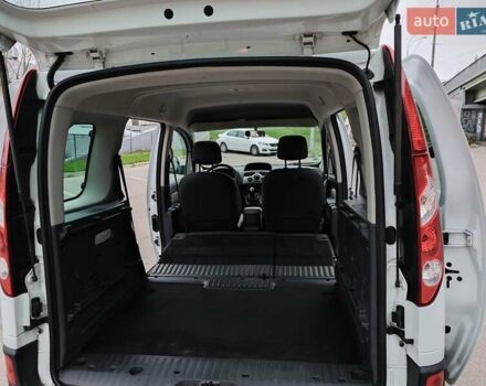 Белый Рено Кенгу, объемом двигателя 1.5 л и пробегом 195 тыс. км за 7929 $, фото 25 на Automoto.ua