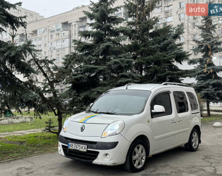 Белый Рено Кенгу, объемом двигателя 1.5 л и пробегом 329 тыс. км за 5199 $, фото 3 на Automoto.ua