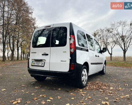 Белый Рено Кенгу, объемом двигателя 1.5 л и пробегом 288 тыс. км за 6350 $, фото 11 на Automoto.ua