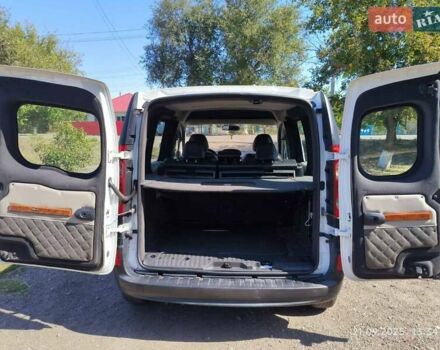Белый Рено Кенгу, объемом двигателя 1.5 л и пробегом 183 тыс. км за 7700 $, фото 18 на Automoto.ua