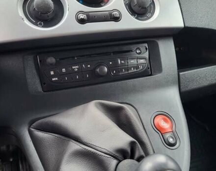 Рено Кєнгу 2011 у Смеле на Automoto.ua Білий Рено Кєнгу, об'ємом двигуна 1.46 л та пробігом 353 тис. км за 4750 $, фото 16 на Automoto.ua