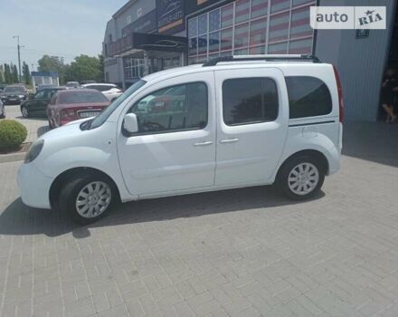 Белый Рено Кенгу, объемом двигателя 1.6 л и пробегом 228 тыс. км за 6700 $, фото 1 на Automoto.ua