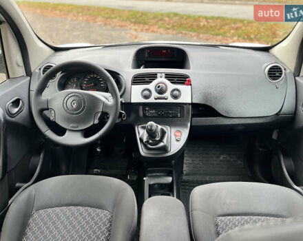Белый Рено Кенгу, объемом двигателя 1.5 л и пробегом 288 тыс. км за 6350 $, фото 36 на Automoto.ua