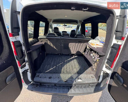 Белый Рено Кенгу, объемом двигателя 1.46 л и пробегом 290 тыс. км за 6999 $, фото 11 на Automoto.ua