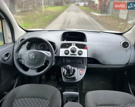 Білий Рено Кєнгу, об'ємом двигуна 1.5 л та пробігом 288 тис. км за 6300 $, фото 29 на Automoto.ua