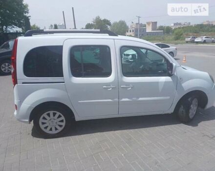Белый Рено Кенгу, объемом двигателя 1.6 л и пробегом 228 тыс. км за 6700 $, фото 6 на Automoto.ua