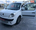 Рено Кенгу 2011 в Калуше на Automoto.ua Белый Рено Кенгу, объемом двигателя 1.5 л и пробегом 300 тыс. км за 7750 $, фото 12 на Automoto.ua