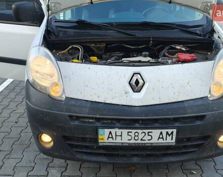 Белый Рено Кенгу, объемом двигателя 1.5 л и пробегом 286 тыс. км за 6000 $, фото 22 на Automoto.ua
