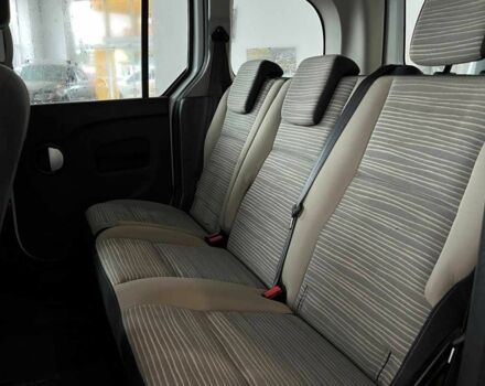 Белый Рено Кенгу, объемом двигателя 1.5 л и пробегом 230 тыс. км за 7600 $, фото 9 на Automoto.ua